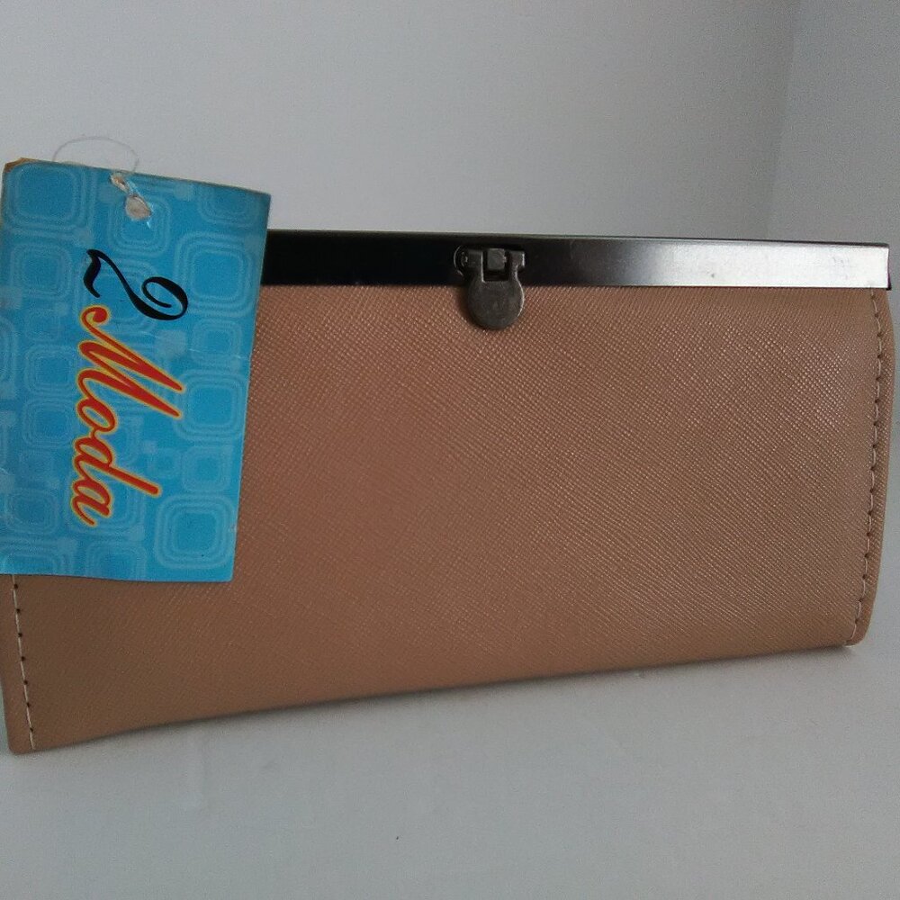 2 Moda Women's Clutch Wallet Color Beige NWT
